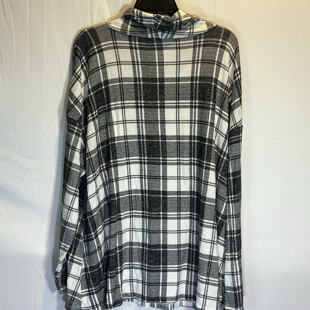Lane Bryant Sweater Womens Size 22/24 Black Cowl‎ Neck Lightweight Super Soft - Picture 4 of 4